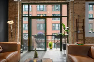 420 W Ontario St, Chicago, IL 60654 - Photo 9