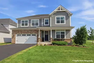220 Hoffmann Dr, Buffalo Grove, IL 60089 - Photo 1