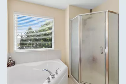 240 W Winding Trail Circle, Round Lake, IL 60073 - Photo 11