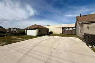 154 E 3rd St, Manteno, IL 60950 - Photo 5