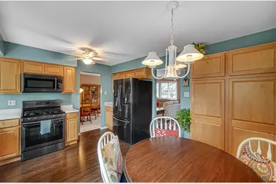 1061 185th Place, Homewood, IL 60430 - Photo 7