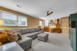 1061 185th Pl, Homewood, IL 60430 - Photo 3