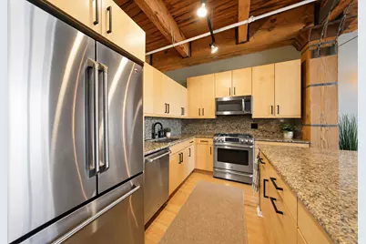 375 W Erie Street #412, Chicago, IL 60654 - Photo 5