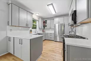 5 Fernwood Ct, Algonquin, IL 60102 - Photo 9