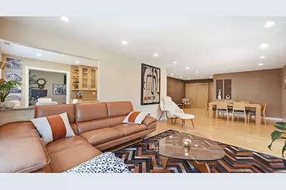 3105 Toulon Drive #E2, Northbrook, IL 60062 - Photo 5