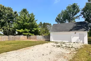 323 N Main St, Earlville, IL 60518 - Photo 3