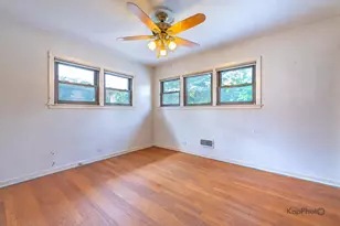 6557 N Christiana Ave, Lincolnwood, IL 60712 - Photo 15
