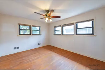 6557 N Christiana Avenue, Lincolnwood, IL 60712 - Photo 13
