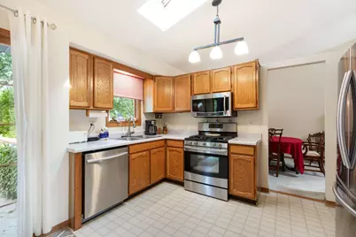 176 Denberry Court, Lake Zurich, IL 60047 - Photo 5