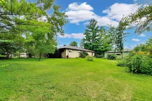 1880 Maple Ave, Downers Grove, IL 60515 - Photo 23