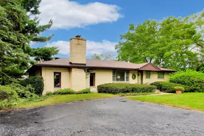1880 Maple Avenue, Downers Grove, IL 60515 - Photo 3