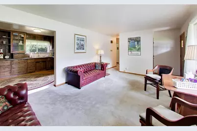 1880 Maple Avenue, Downers Grove, IL 60515 - Photo 5