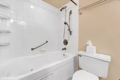 570 Fairway View Drive #2F, Wheeling, IL 60090 - Photo 7
