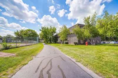 570 Fairway View Drive #2F, Wheeling, IL 60090 - Photo 17