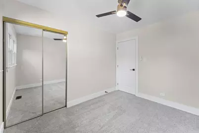 160 Lancaster Lane, Des Plaines, IL 60018 - Photo 11