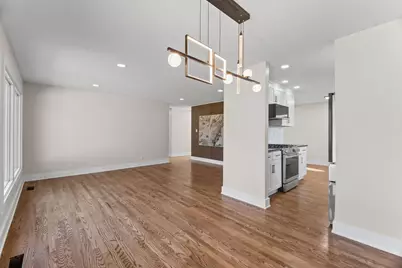 160 Lancaster Lane, Des Plaines, IL 60018 - Photo 9