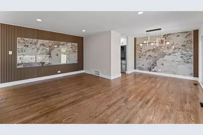 160 Lancaster Lane, Des Plaines, IL 60018 - Photo 7