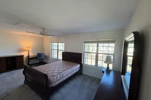852 Dighton Ln N, Schaumburg, IL 60173 - Photo 7