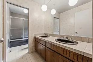 560 Thornmeadow Rd, Riverwoods, IL 60015 - Photo 25