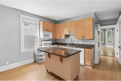 3643 N Hoyne Avenue #2, Chicago, IL 60618 - Photo 9