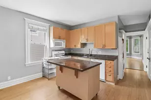 3643 N Hoyne Ave, Chicago, IL 60618 - Photo 9