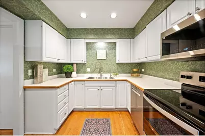 1809 Tanglewood Drive #G, Glenview, IL 60025 - Photo 11