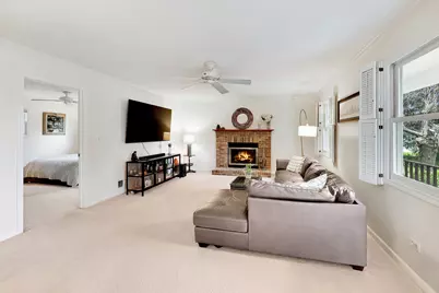 38172 N Holdridge Avenue, Beach Park, IL 60087 - Photo 7