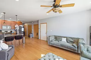 4135 S Vincennes Ave, Chicago, IL 60653 - Photo 9