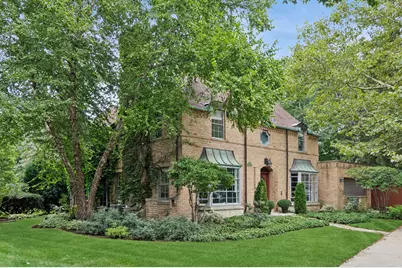 6755 N Jean Avenue, Chicago, IL 60646 - Photo 1