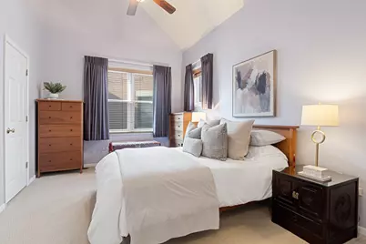 4048 N Clark Street #D, Chicago, IL 60613 - Photo 11