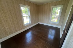 429 N 2nd St, Cissna Park, IL 60924 - Photo 25