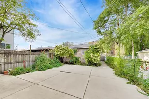 2204 W 37th St, Chicago, IL 60609 - Photo 39