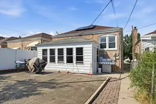 3707 W 70th Pl, Chicago, IL 60629 - Photo 35