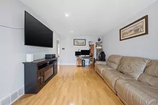 3707 W 70th Pl, Chicago, IL 60629 - Photo 9