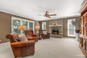 2619 Snowbird Ln, Naperville, IL 60564 - Photo 7
