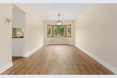 2847 Buckingham Avenue, Westchester, IL 60154 - Photo 7