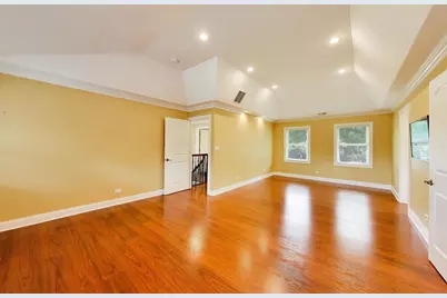 [Address not provided], Burr Ridge, IL 60527 - Photo 19