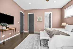 2046 W Rice St, Chicago, IL 60622 - Photo 15