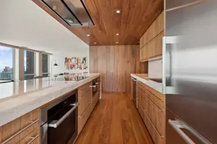 111 E Chestnut St, Chicago, IL 60611 - Photo 15