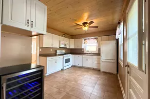 817 S Spring Rd, Elmhurst, IL 60126 - Photo 3