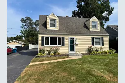 817 S Spring Road, Elmhurst, IL 60126 - Photo 1