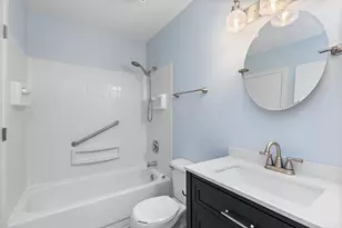 208 Carol Ann Dr, Streamwood, IL 60107 - Photo 15