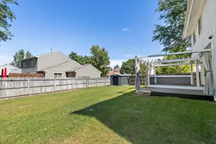 208 Carol Ann Dr, Streamwood, IL 60107 - Photo 25