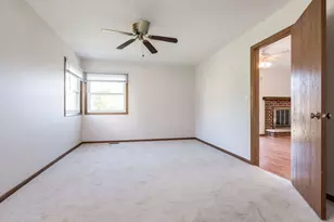 1704 Stratton Pond Ln, Schaumburg, IL 60194 - Photo 13