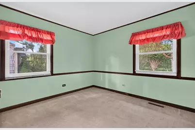 6712 Silver Lake Road, Cary, IL 60013 - Photo 11