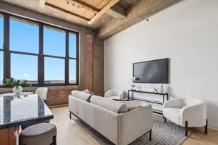 320 E 21st St, Chicago, IL 60616 - Photo 5