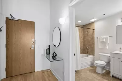 320 E 21st Street #807, Chicago, IL 60616 - Photo 17