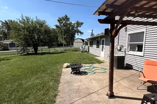 7791 Sherwood Cir S, Hanover Park, IL 60133 - Photo 27