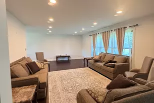 7791 Sherwood Cir S, Hanover Park, IL 60133 - Photo 21