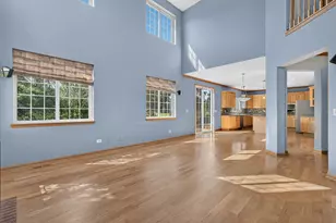 2570 N Jade Ave, Arlington Heights, IL 60004 - Photo 11